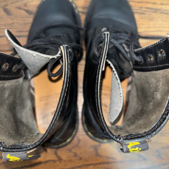 SOLD Black Leather Combat Boots Women’s 7 - Picture 7 of 8